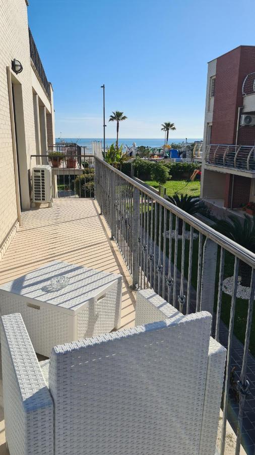 Il Sorriso Di Angelina Bed & Breakfast Pescara Ngoại thất bức ảnh